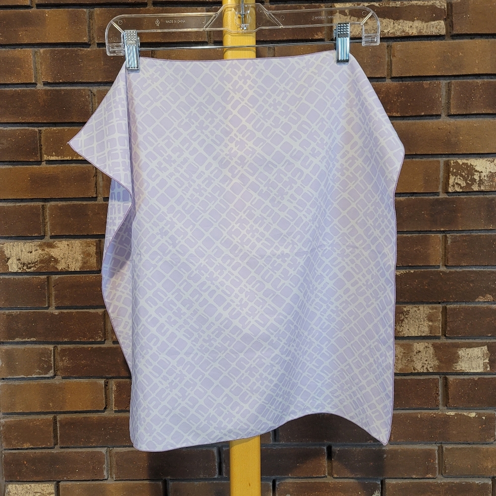 Vintage lavender and white geometric silky scarf 21×21